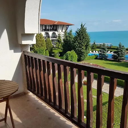 アパート Monastery 14, St. *