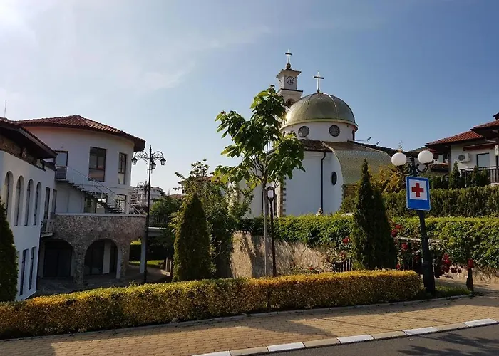 Monastery 14, St. דירה